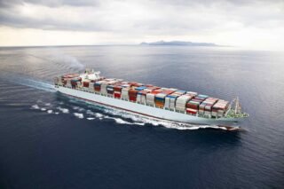 Ocean cargo cost calculator 1 shutterstock_124765441-320x213.jpg